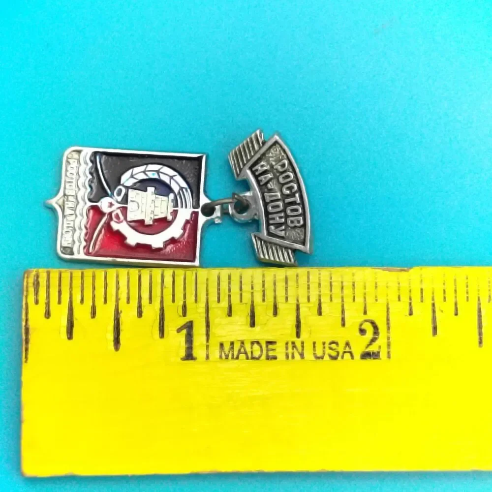 Vintage USSR Soviet Rostov-on-Don Enamel City Shield Pin Badge Collectible